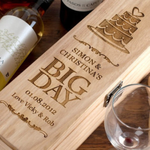 Personalized Engraved Wine Box / Custom Gift Box