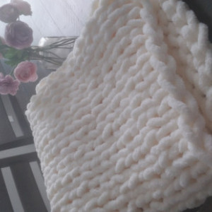 Chunky Knitted Ivory Chenille Throw Blanket Cozy Warm Bedding Lounge Living Room Decor