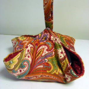 Red Paisley Casserole Carrier Tote