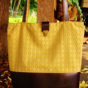 Golden Diamond Tote with Smooth Leather Base