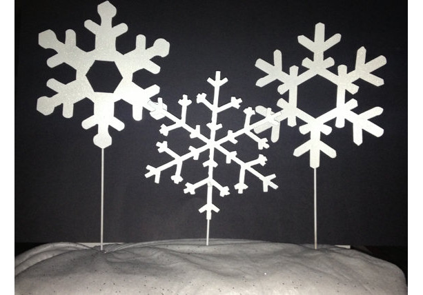 Set of 3 Snowflake Yard Stakes, Yard Decoration, Christmas Outdoo | aftcra
