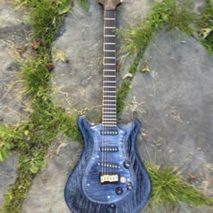 SOLD   Anu Guitar Super light  (order one like this)