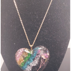 Glitter Heart Shape Pressed Flower Necklace In Gold Layered