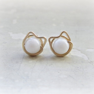 White Cat Stud Earrings, Gold Filled Posts, Pet Lover, Kitty Stud Earrings, White Agate Studs, Cat Jewelry, Kitty Cat,Cat Post Earrings