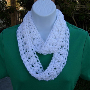 SUMMER SCARF Small Infinity Loop Solid White, Super Soft Lightweight Crochet Knit Endless Circle Neck Skinny Cowl, Ready to Ship in 3 days
