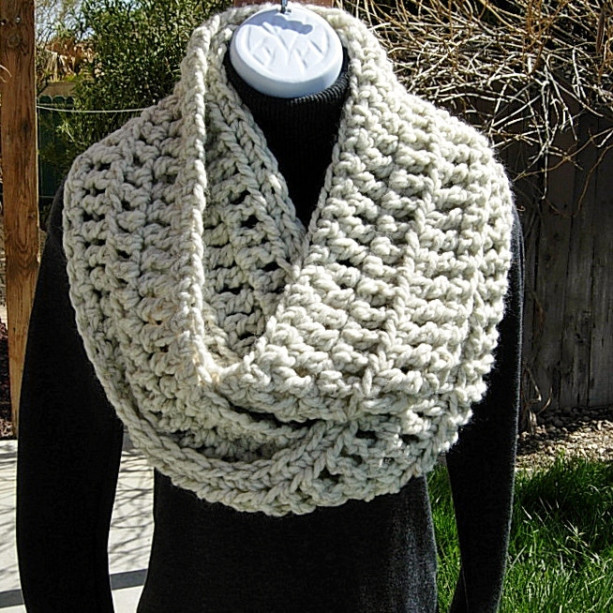 INFINITY SCARF Loop Cowl Off White with Black, Color Options, Bulky Soft Wool & Acrylic Blend Crochet Knit Winter Neck Warmer..Ready to Ship in 3 Days