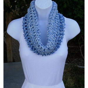 SUMMER COWL SCARF Light Blue & White Small Short Infinity Loop, Soft Handmade Crochet Knit Circle, Lightweight Neck Warmer, Ready to Ship in 3 Days