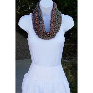 Small SUMMER COWL SCARF Gold Rust Orange Red Blue Green Teal Small Short Infinity Loop Soft Crochet Knit, Striped Neck Warmer, Ready to Ship in 3 Days