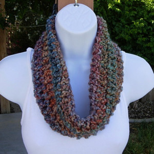 Small SUMMER COWL SCARF Gold Rust Orange Red Blue Green Teal Small Short Infinity Loop Soft Crochet Knit, Striped Neck Warmer, Ready to Ship in 3 Days