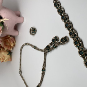  Swarovski Emerald Chatons with Swarovski Pearls Bracelet,Necklace and Ring 