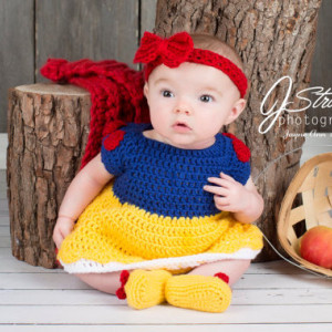 Princess Snow White Inspired Costume/Crochet Princess Snow White Dress/Snow White/Princess Photo Prop- MADE TO ORDER