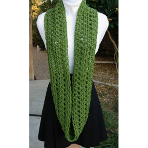 INFINITY SCARF Loop Cowl, Solid Green, Bulky Soft Wool Blend, Crochet Knit Winter Circle Endless Wrap, Neck Warmer..Ready to Ship in 3 Days
