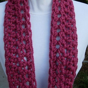 Small INFINITY SCARF, Skinny Loop Scarf Short Winter Cowl Solid Raspberry Dark Pink Soft Crochet Circle Neck Warmer..Ready to Ship in 2 Days