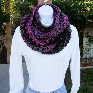 Women's Winter INFINITY SCARF Loop Cowl, Black, Gray Grey, & Raspberry Pink, Thick Soft Bulky Chunky Crochet Knit Circle Scarf, Ready to Ship in 3 Days