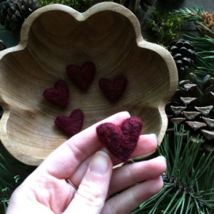 Felted wool hearts, Garnet Red, set of 5, dark red hearts, Valentine's Day gifts under 20, anti-valentine galentine decor, gifts for teacher