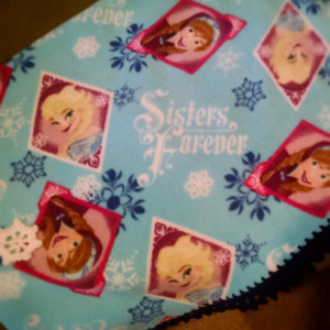Frozen "Sisters Forever" Blanket