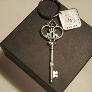 Personalized keychain/ Skeleton key keychain and personalized aluminum tag