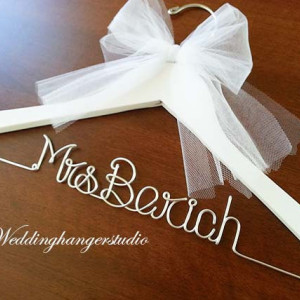 White wedding dress hanger/ NAME hanger/ mrs. hanger / wedding hangers