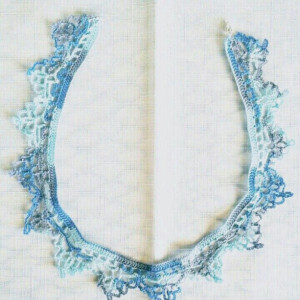 NeckLACE in Artic Waters Blue (17")