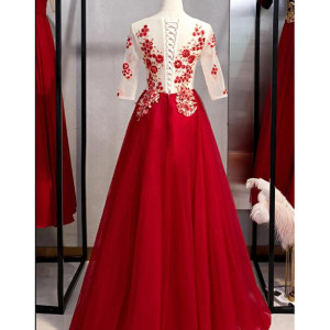 New Arrivals Burgundy Tulle 3/4 Sleeves Round Neck Lace Up Prom Dress With Applique