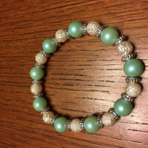 White/Mint Green Acrylic Bead Elastic Bracelet