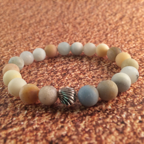 Amazonite shell bracelet 