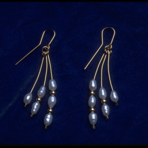14 K Goldfilled Freshwater Pearl Dangle Earrings