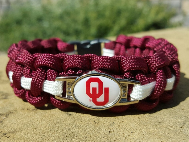 Oklahoma Sooners Paracord Bracelet NCCA Officially Licensed Charm