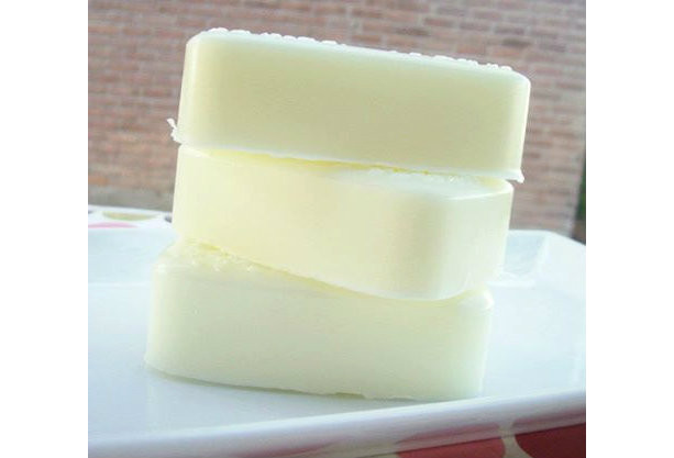 2 Lemongrass natural shea butter soap