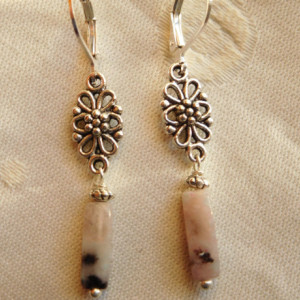 Earrings made with Pink kiwi jasper gemstone, silver tone flower connector with silvertone lever back earrings.#E00293