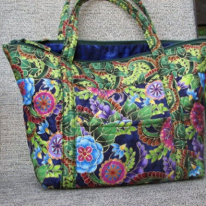 Multicolor Bold Print Handbag with outer pockets