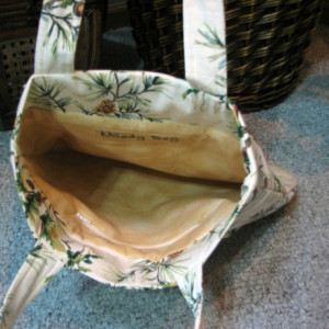 Pleated Hobo-Style Fabric Handbag with Classic Nature Scene