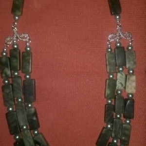 Trilayer Serpentine necklace