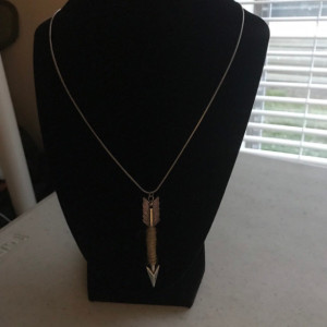 Arrow Pendant necklace silver coloured 18" chain