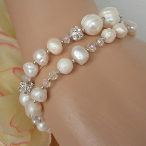 Wedding Day ~ Beaded Pearl Bracelet Set of 2 ~ Chic Bridal Wedding Jewelry ~ Elegant Pearl Jewelry ~ Pearl Bracelet Set ~ Gift for Her