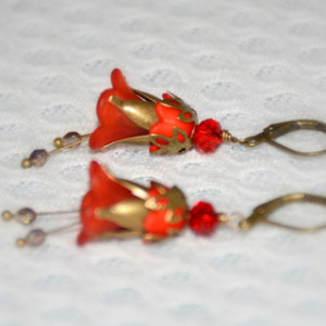Vintage Flower Earrings in Red