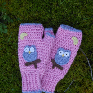Pink Fingerless Gloves with Owls