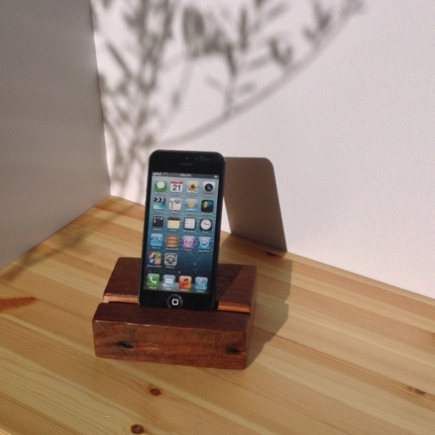 IPhone or IPod Touch Stand Rustic Reclaimed Long Leaf Pine