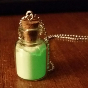 mini glass glow in the dark necklace