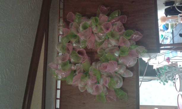 Green pink wreath with curls