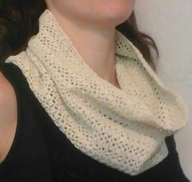 Lacey Infinity Cowl in Ecru
