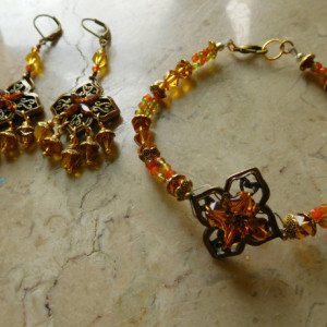 Amber color crystals bracelet /earrings set using bronze color flower connectors #BES00120