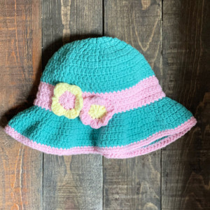 Handmade (crochet) child's summer sun hat with flowers