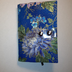 Read E-Z book cover/holder in Graceful Garden fabric