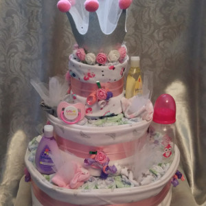 Perfect Pretty Princess diaper cake 