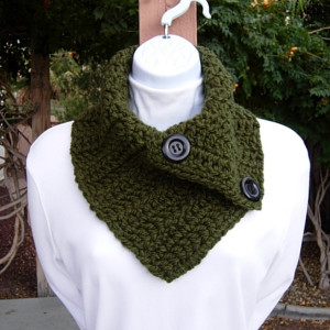 Solid Dark Green NECK WARMER SCARF with Large Black Buttons Soft 100% Acrylic Crochet Knit Buttoned Cowl Scarflette, Ready to Ship in 3 Days