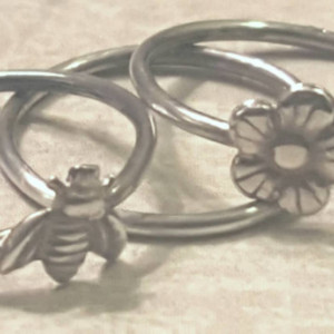 Sterling tiny bee and daisy stacking rings (set of 3)