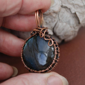 LABRADORITE PENDANT - Round, Brilliant Blue Labradorite Necklace. Unique Jewelry