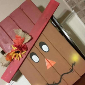 Rustic and Distressed Scarecrow Pallet Sign,  pallet porch decor, wood porch decor, fall decor, thanksgiving decor, halloween decoration