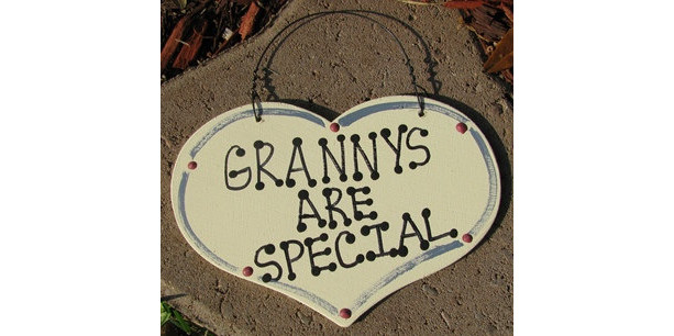 Handmade Wooden  Large Heart 1006 Grannys Are Special